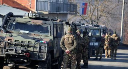 Aumenta la tensión en Kosovo: serbios de Mitrovica bloquean las carreteras y Serbia pone en alerta a su Ejército