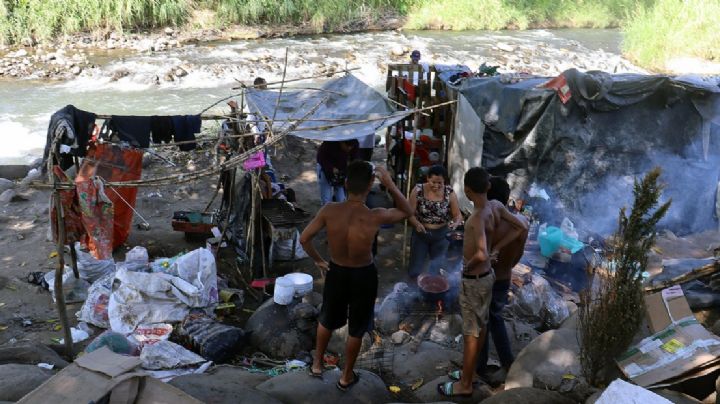 Migrantes instalan colonia irregular en Tapachula ante restricciones para cruzar el país rumbo a EU