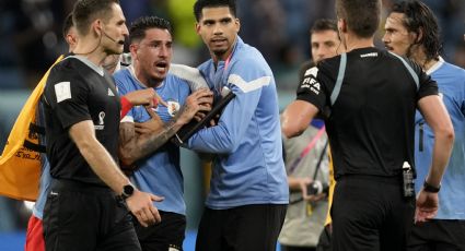 FIFA investiga a los uruguayos Muslera, Godín, Cavani y Giménez por "conducta indebida y ofensiva" ante Ghana