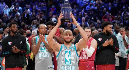 Stephen Curry impone récord de triples y es la estrella del All-Star de la NBA