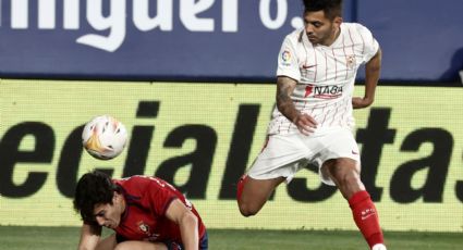 'Tecatito' Corona y el Sevilla sufren un doloroso empate en Pamplona; Rakitic falló un penalti en el 93