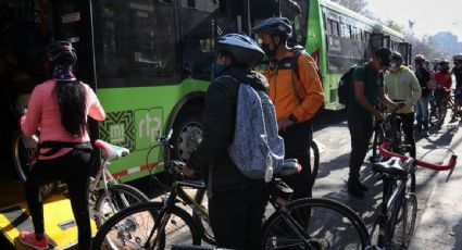 Realizan paseo ciclista en las instalaciones del aeropuerto de Santa Lucía; agotan servicio de transporte por alta asistencia