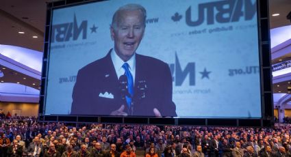 Biden mantiene actos multitudinarios pese al aumento de contagios por Covid-19 en su gabinete