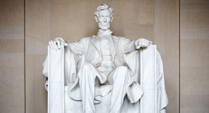 Exhibición de arte celebra el centenario del Lincoln Memorial con obras inspiradas en el monumento