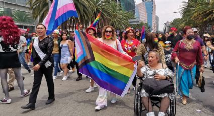 "Te van a criticar por todo. Tú ama a quien quieras". Se lleva a cabo la marcha del orgullo en la CDMX