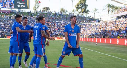 Cruz Azul apaga la 'furia rojinegra' y gana la Supercopa de la Liga tras vencer al Atlas