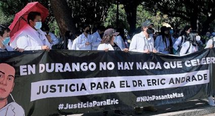 Alcocer pide mantener las prácticas de los pasantes, aun en lugares inseguros, pese al asesinato de un médico en Durango