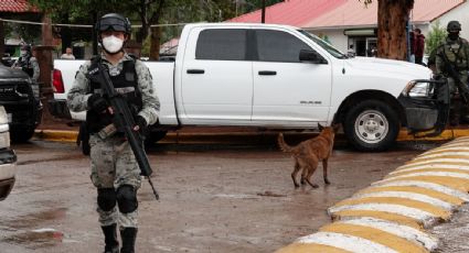 Vinculan a proceso al primo de “El Chueco” y a otras seis personas por portación de armas y de droga