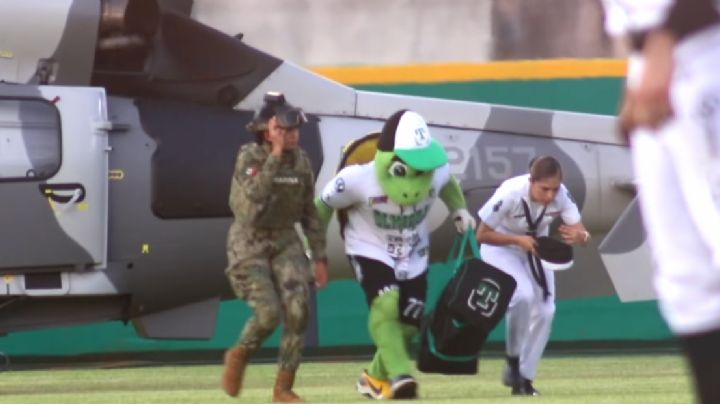 AMLO dice entender la pasión por el deporte, pero desaprueba que la Semar haya transportado a la mascota de Olmecas en helicóptero