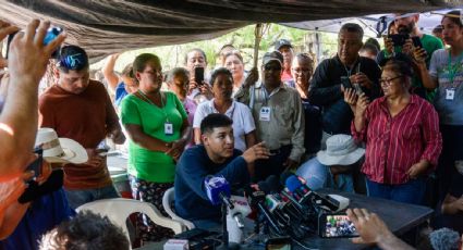 Gobierno federal presionó a las "viudas" de los mineros de Sabinas para frenar labores de rescate y construir una capilla en el lugar, denuncian familiares