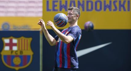 Barcelona presenta a Lewandowski ante 55 mil aficionados, y la gente recuerda a Messi a un año de su partida