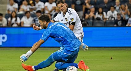 ‘Chicharito’ marca doblete luego de un mes de sequía, pero el Galaxy cae ante Kansas City