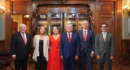 AMLO se reúne en Palacio Nacional con Werner Baumann, director ejecutivo de Bayer