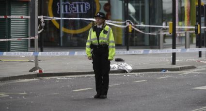 Apuñalan a dos policías en Londres: autoridades detuvieron a un hombre y descartan ataque terrorista