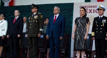 AMLO aboga por la paz mundial, pero destaca la labor de las Fuerzas Armadas para garantizar la seguridad en México