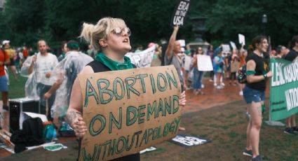 Jueza bloquea ley que restringía el aborto en Indiana