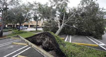 El huracán “Ian” se debilita a categoría 3 y avanza hacia el centro de Florida