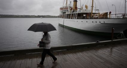 "Ian" se intensifica otra vez a huracán mientras se acerca a Georgia, Carolina del Norte y Carolina del Sur