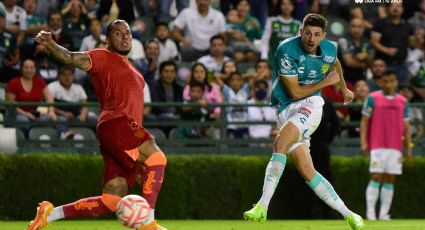 León triunfa tras un error de Carlos Salcedo, quien arremete contra el arbitraje en Twitter en pleno partido