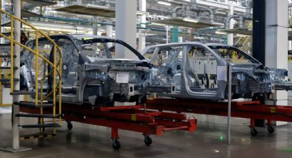 La amenaza arancelaria de Trump es para la industria automotriz en México un "supuesto muy hipotético"