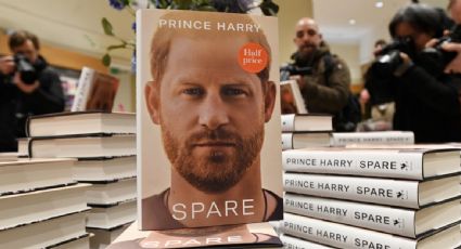 "Escribí el libro para salvarlos de ellos mismos", asegura el príncipe Harry sobre "Spare", donde expone a la familia real