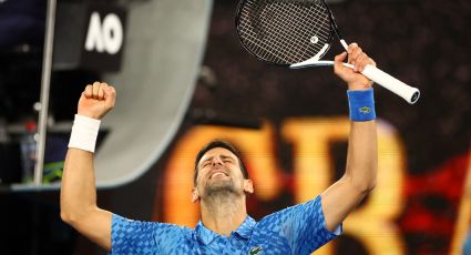 Djokovic tiene un regreso triunfal y da el primer paso en busca del título del Abierto de Australia