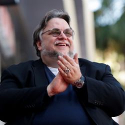 Guillermo del Toro busca el León de Oro en Venecia con "Frankenstein"