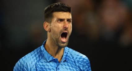 Djokovic se sobrepone a sus problemas físicos y supera la segunda ronda en Australia