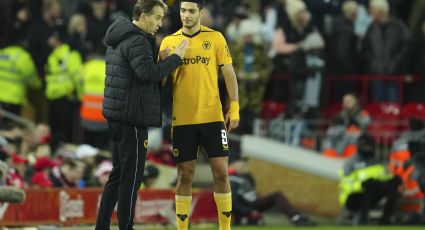 Raúl Jiménez regresa a la titularidad con Wolverhampton, que forza desempate ante Liverpool en la Copa de la Liga