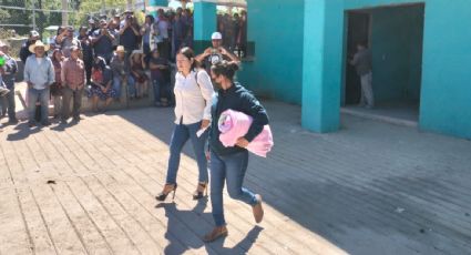 Liberan a la alcaldesa del municipio oaxaqueño de Asunción Ocotlán tras pasar más de 30 horas "encarcelada" por civiles