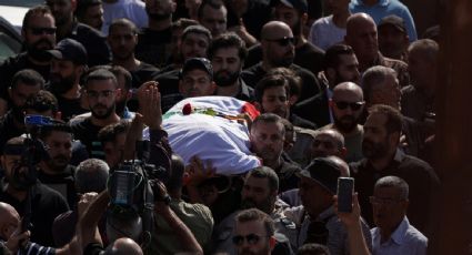 Entierran al periodista de Reuters que falleció durante un bombardeo de Israel en la frontera con Líbano