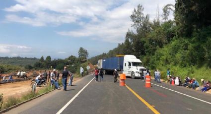 Comuneros en Michoacán bloquean y paralizan obras de ampliación en autopista Siglo XXI