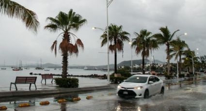 Huracán "Norma" se debilita a categoría 3, pero se mantiene pronóstico de intensas lluvias en al menos siete estados
