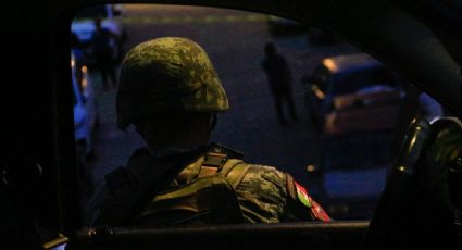 Acusan a presuntos militares de intentar entrar por la fuerza a domicilios en Puebla buscando un punto de venta de drogas