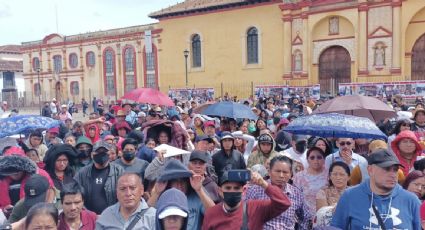 Locatarios del Mercado Norte de San Cristóbal de las Casas se manifiestan para denunciar violencia del crimen organizado