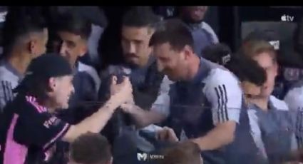 ¡Compa! Messi y Peso Pluma se saludan previo al juego del Inter Miami