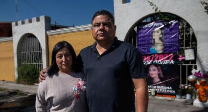 Los padres de Debanhi Escobar colocan ofrenda en donde fue hallado su cuerpo y exigen justicia