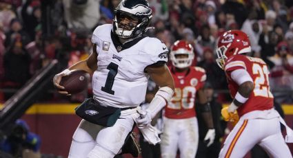 Eagles se 'vengan' de Chiefs y se apuntan la victoria con un gran Jalen Hurts