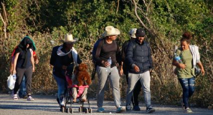 Caravana de mil 500 migrantes acusa xenofobia y abandono de las autoridades en su paso por Oaxaca