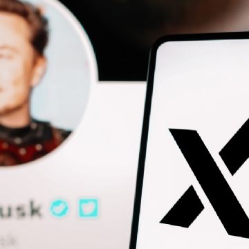 Musk integra aplicación de inteligencia artificial a la red social X