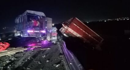 Choque entre camiones en el Edomex deja siete fallecidos