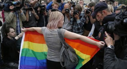 Policía rusa registra bares gay luego de que la Corte denominó a la comunidad LGBTIQ+ como organización extremista