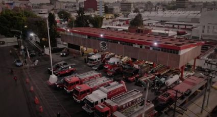 Bomberos de la CDMX están sofocados por las precarias condiciones de trabajo y la falta de equipo adecuado