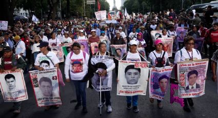Gobierno de AMLO dará acceso a los padres de los 43 normalistas de Ayotzinapa a los archivos del caso