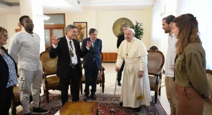 Ganadores del Nobel entregan al papa Francisco la "Declaración sobre la fraternidad humana"