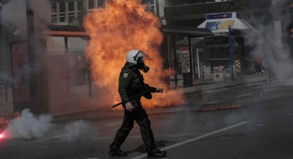 Protestan contra el gobierno en Grecia por la muerte de 57 personas durante un choque de trenes