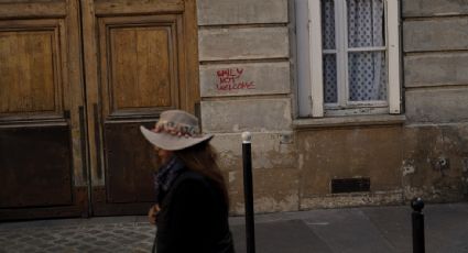 Aumentan las visitas de turistas a las locaciones donde se graba la serie “Emily en París” de Netflix