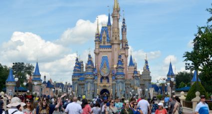 Disney demanda al gobernador de Florida en medio de la disputa por el control de los parques temáticos en Orlando