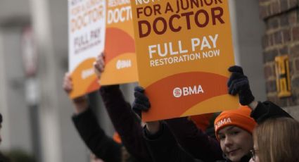 Advierten en Inglaterra fuerte impacto en los servicios de salud ante la huelga de cuatro días convocada por miles de médicos