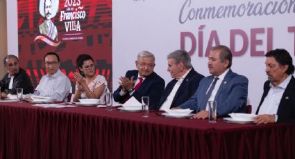 López Obrador conmemora el Día del Trabajo con líderes sindicales en Palacio Nacional